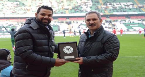 عبدالظاهر السقا ليلا كورة: ندرس ملف تخفيض أجور اللاعبين في المصري